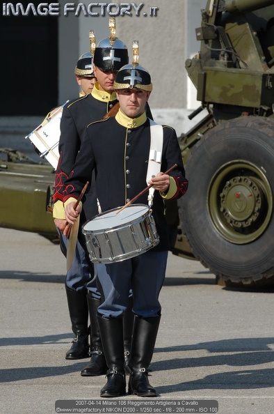 2007-04-14 Milano 106 Reggimento Artiglieria a Cavallo.jpg